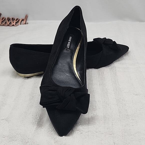 ●NINE WEST●FAVS FLATS BLACK POINTED-TOE GOLD TRIM BOW ON TOE BOX LADIES 8 NWOB - Picture 11 of 16